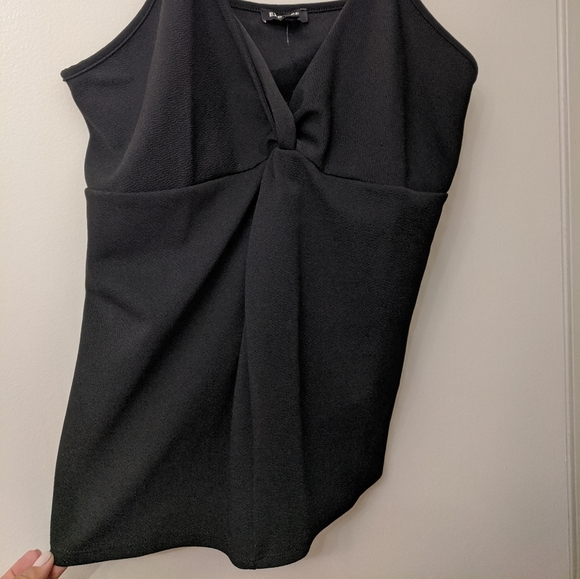 Top - Picture 2 of 2